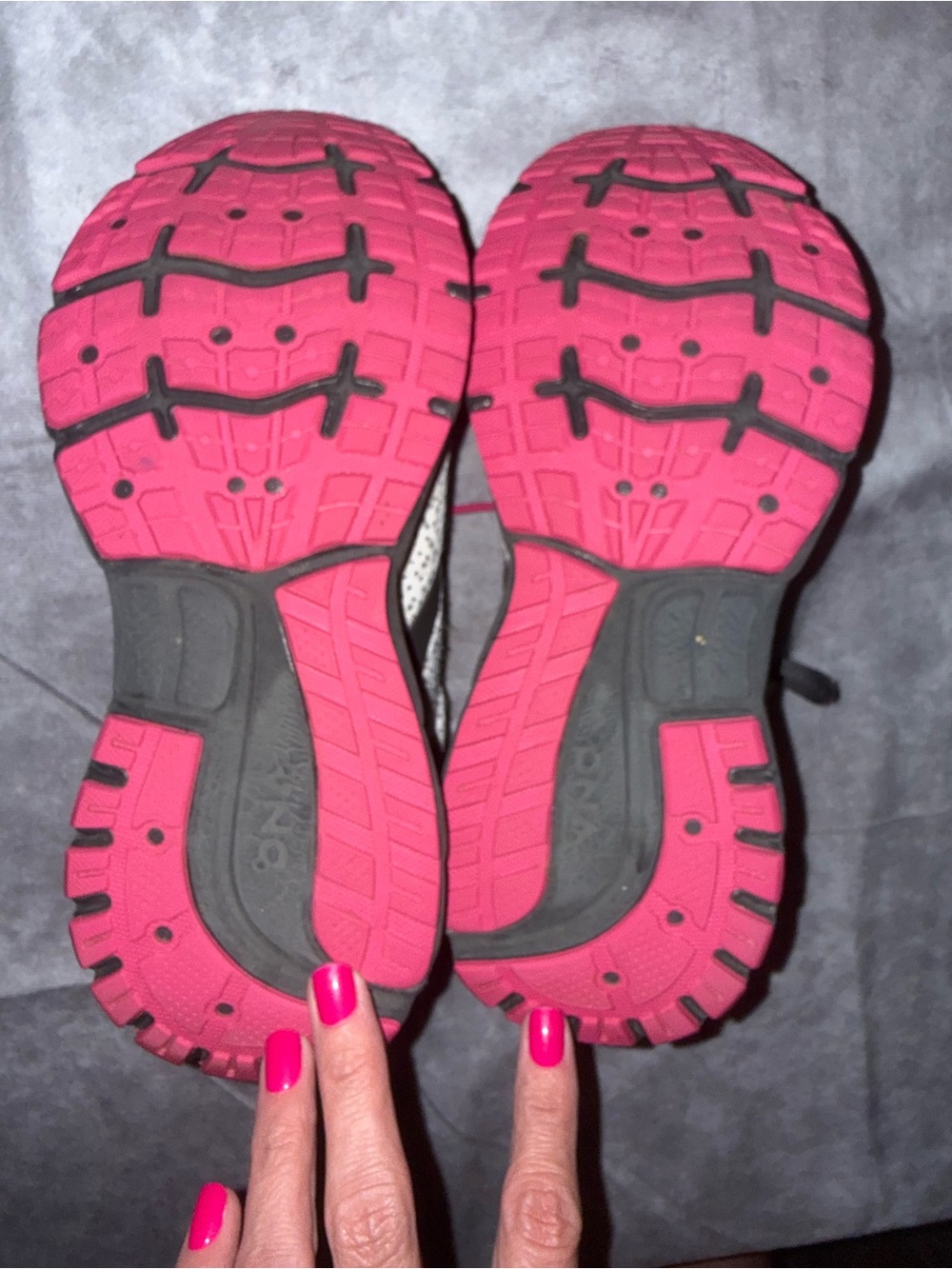 Brooks Women's White, Black & Pink Running Sneakers - Picture 7 of 7